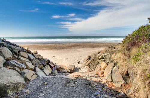 Gleneden Beach House | 4 Sisters Beach Getaway