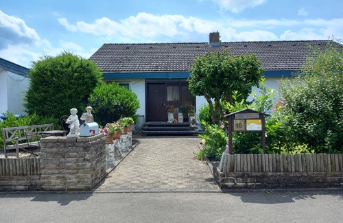 Guenzburg Apartment | 4 star apartment for up to 9 guests