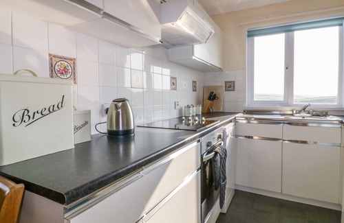 Harlyn Apartment | 4 Star Apartment with Stunning Sea Views just 200 meters from Harlyn Bay Beach
