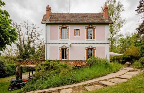 Chissey-en-Morvan House | 4-star holiday home w/old world charm, modern amenities & a private heated pool