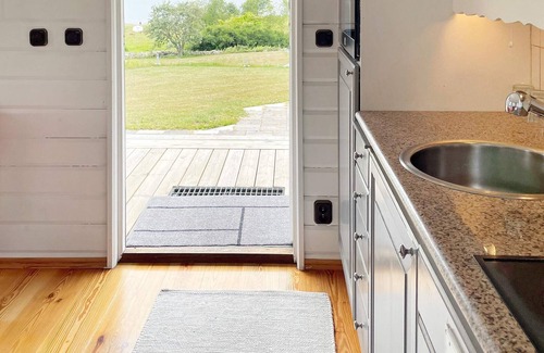 Drottningskar House | 4 star holiday home in Drottningskär