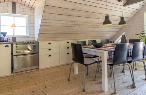 Drottningskar House | 4 star holiday home in Drottningskär