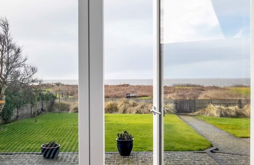 Hjerting House | 4 star holiday home in Esbjerg V