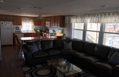 South Beach Haven House | *4-story Ocean Front Home with Direct Access to the Beach Fun Noon Check in!