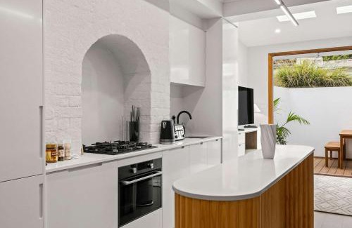 Darlinghurst Apartment | 4 Story Terrace House in Darlinghurst