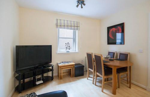 Forres Apartment | 4 Varis Apartments