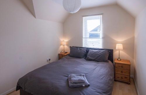 Forres Apartment | 4 Varis Apartments