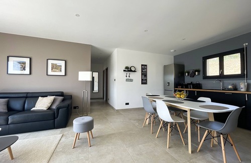 Brujas Villa | 4* villa with 2 bedrooms, air conditioning and private pool