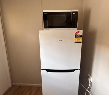 Canowindra Apartment | #4 Waddell Studio Apartment