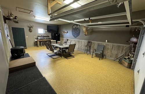 Waubay House | 40 Creek Lodge North - Prime Hunting and Fishing Cabin at Waubay Lake