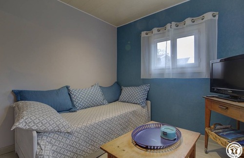 Saint-Maurice-de-Remens House | 40 m² Gîte ∙ 1 bedroom ∙ 3 guests