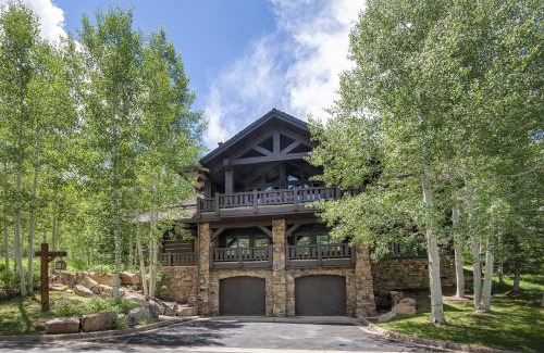 Avon House | 40 Goshawk home