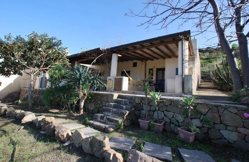 Lipari Historic Centre Apartment | 40 m² Apartment ∙ 1 bedroom ∙ 4 guests