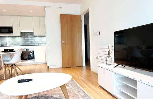 Canning Town Apartment | 40 m² Apartment ∙ 1 bedroom ∙ 2 guests