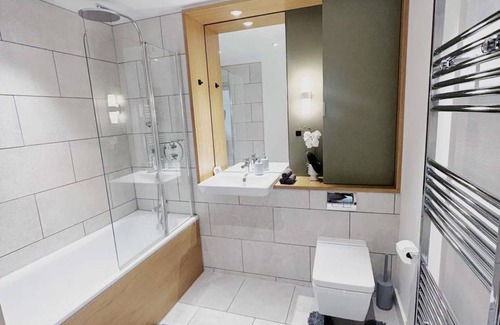 Canning Town Apartment | 40 m² Apartment ∙ 1 bedroom ∙ 2 guests