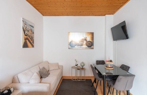 Leoben Apartment | 40 m² Apartment ∙ 1 bedroom ∙ 5 guests