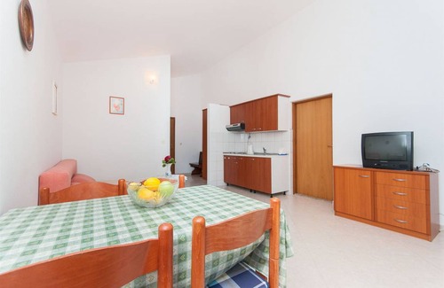 Bratus Apartment | 40 m² Apartment ∙ 1 bedroom ∙ 4 guests