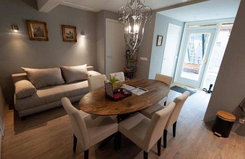 Volendam Apartment | 40 m² Apartment ∙ 2 bedrooms ∙ 6 guests