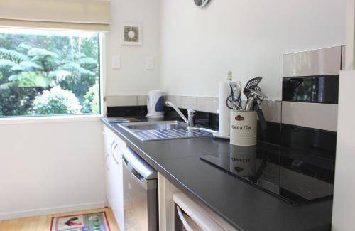 Coromandel Bed & Breakfast | 40 m² Bed and breakfast ∙ 2 bedrooms ∙ 5 guests