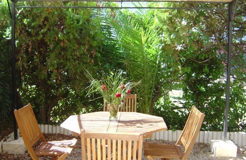 Plaine de la Brague Apartment | 40 m² duplex apartment with air conditioning in villa with garden and parking space