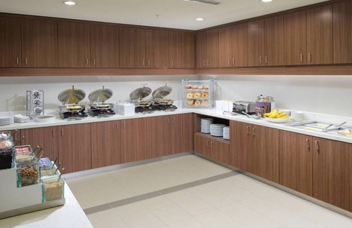 Highlands Ranch Hotel | 40 m² Hotel ∙ 127 guests