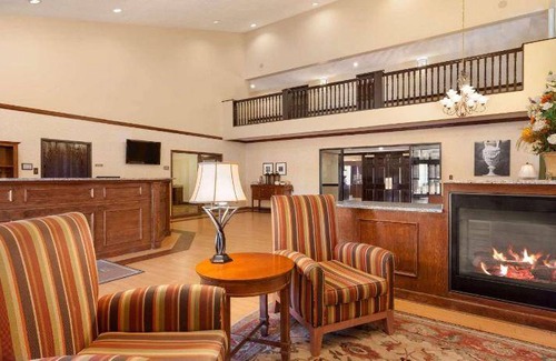 Coon Rapids Hotel | 40 m² Hotel ∙ 127 guests