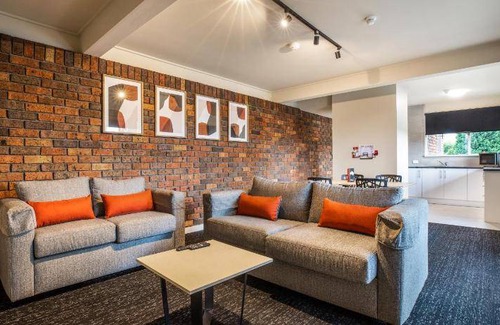 Ringwood Hotel | 40 m² Hotel ∙ 2 bedrooms ∙ 5 guests