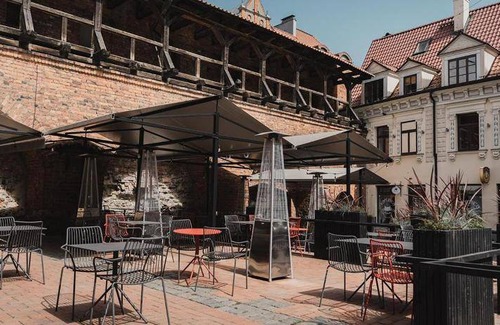 Old Town Hotel | 40 m² Hotel ∙ 2 bedrooms ∙ 127 guests