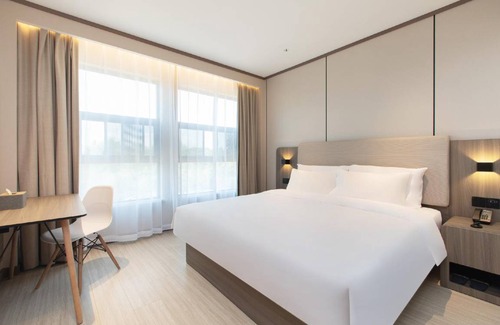 Laohekou Hotel | 40 m² Hotel ∙ 2 guests