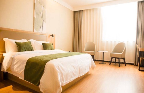 Dezhou Hotel | 40 m² Hotel ∙ 3 bedrooms ∙ 127 guests