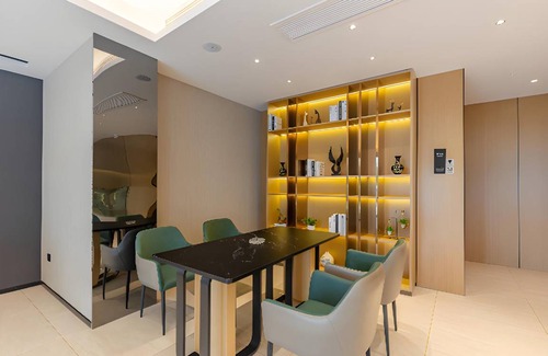Yaohai Hotel | 40 m² Hotel ∙ 4 guests
