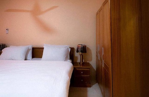 Bono East Region House | 40 m² House ∙ 5 bedrooms ∙ 10 guests