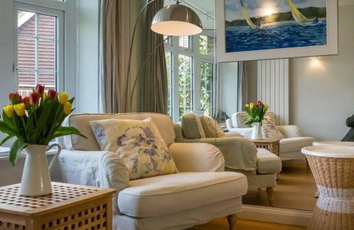 Bembridge House | 40 Trelawny Way