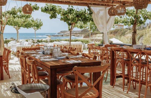Agios Georgios Pegeias Resort | 400 m² Resort ∙ 6 bedrooms ∙ 12 guests
