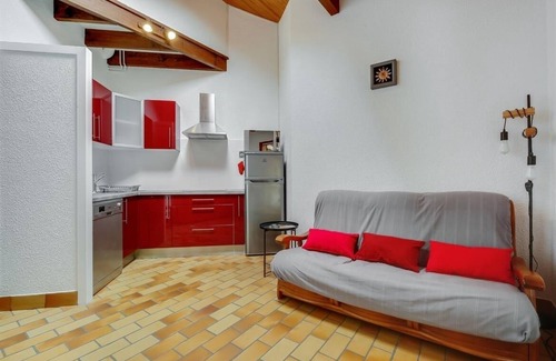 Biscarrosse Plage Apartment | 400 m from the beach, apartment for 5 people. with private garden