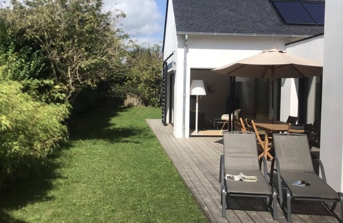 Benodet House | 400 m from the beach, single storey house open on enclosed garden