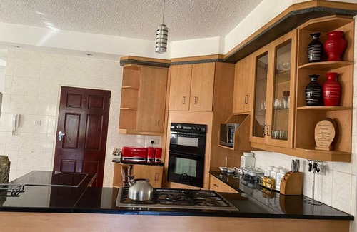 Harare East Apartment | 400 m² Apartment ∙ 4 bedrooms ∙ 16 guests