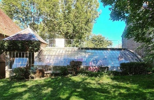 Raveau Bed & Breakfast | 400 m² Bed and breakfast ∙ 6 bedrooms ∙ 20 guests