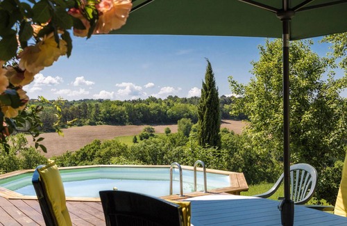 Thenon House | 400 m² House ∙ 10 bedrooms ∙ 20 guests