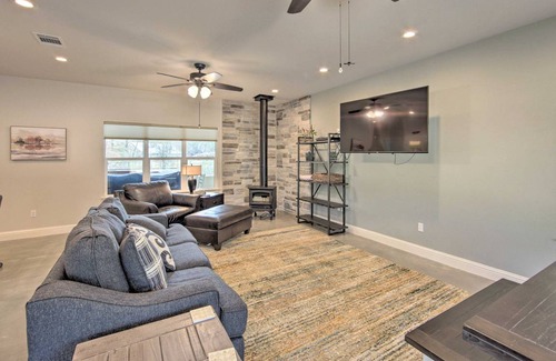 Hemphill House | 400 m² House ∙ 2 bedrooms ∙ 8 guests