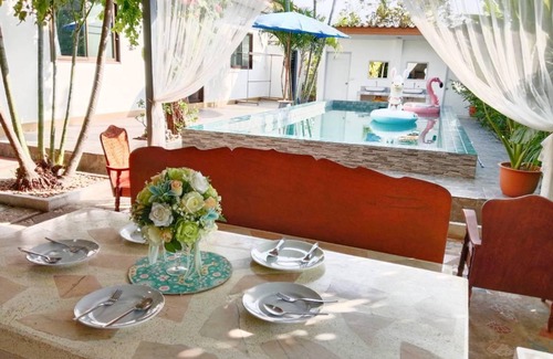 Sattahip House | 400 m² House ∙ 3 bedrooms ∙ 10 guests