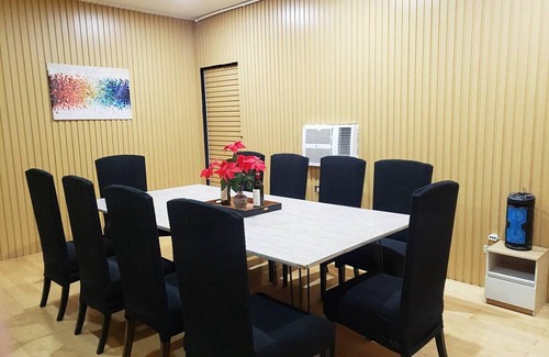 Santol House | 400 m² House ∙ 3 bedrooms ∙ 14 guests