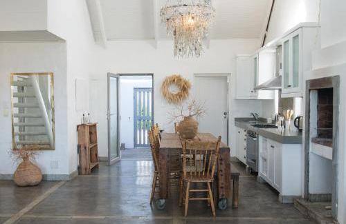Paternoster House | 400 m² House ∙ 4 bedrooms ∙ 10 guests