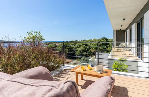 Rukavac House | 400 m² House ∙ 4 bedrooms ∙ 8 guests