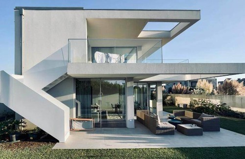 Vila do Conde House | 400 m² House ∙ 4 bedrooms ∙ 8 guests