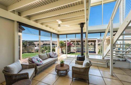 Normanville House | 400 m² House ∙ 5 bedrooms ∙ 12 guests