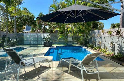 Mudjimba House | 400 m² House ∙ 5 bedrooms ∙ 10 guests