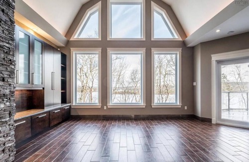 Halifax County House | 400 m² House ∙ 5 bedrooms ∙ 12 guests