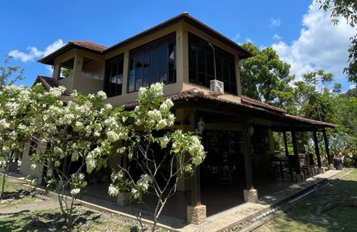 Janda Baik Resort | 400 m² Resort ∙ 4 bedrooms ∙ 15 guests