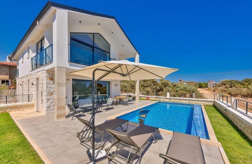 Demre Villa | 400 m² Villa ∙ 2 bedrooms ∙ 6 guests
